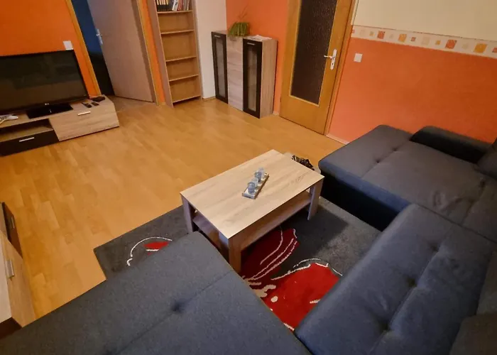 Und Zimmer In Daire *